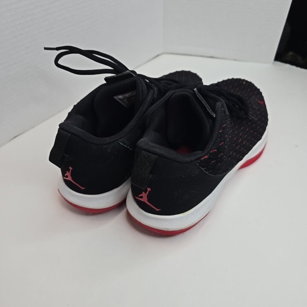 Nike Jordan CP3.XII Men's AQ3744-006 Sz 12 Black / University Red-White